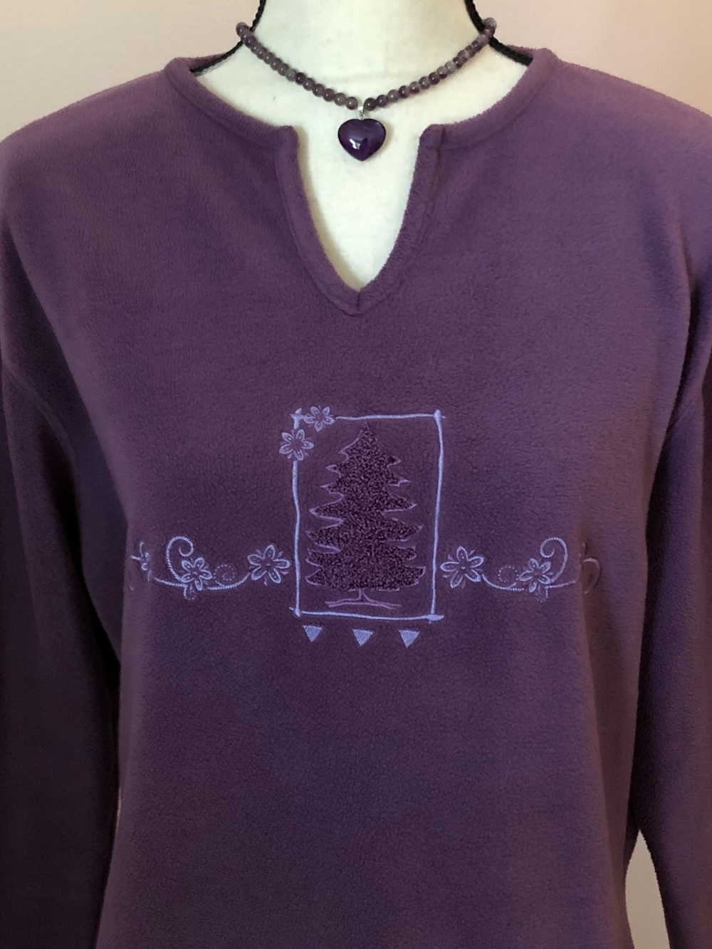Vintage Artic Image Purple Embroidered Fleece Top Size Medium